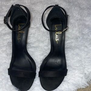Lulus black heels